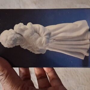 Avon 1983 The Shepherd Boy Nativity Collectibles